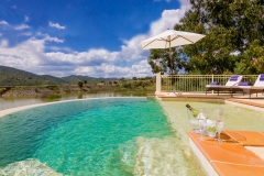 holiday-rental-villa-infinity-pool-river-9